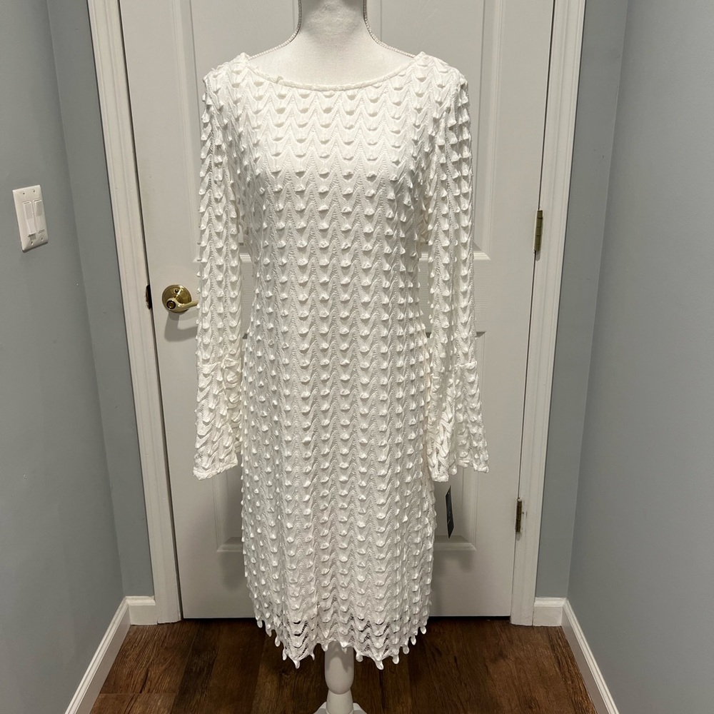 Ronni Nicole White Textured Long Sleeve Dress